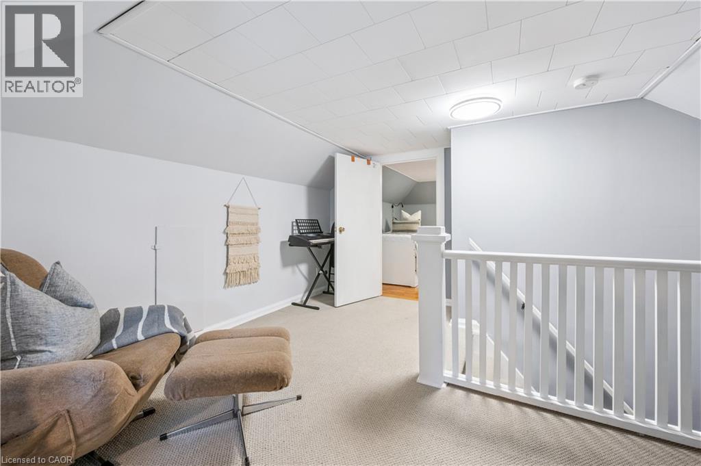 310 Kitchener Road, Cambridge, ON - Indoor Photo Showing Other Room