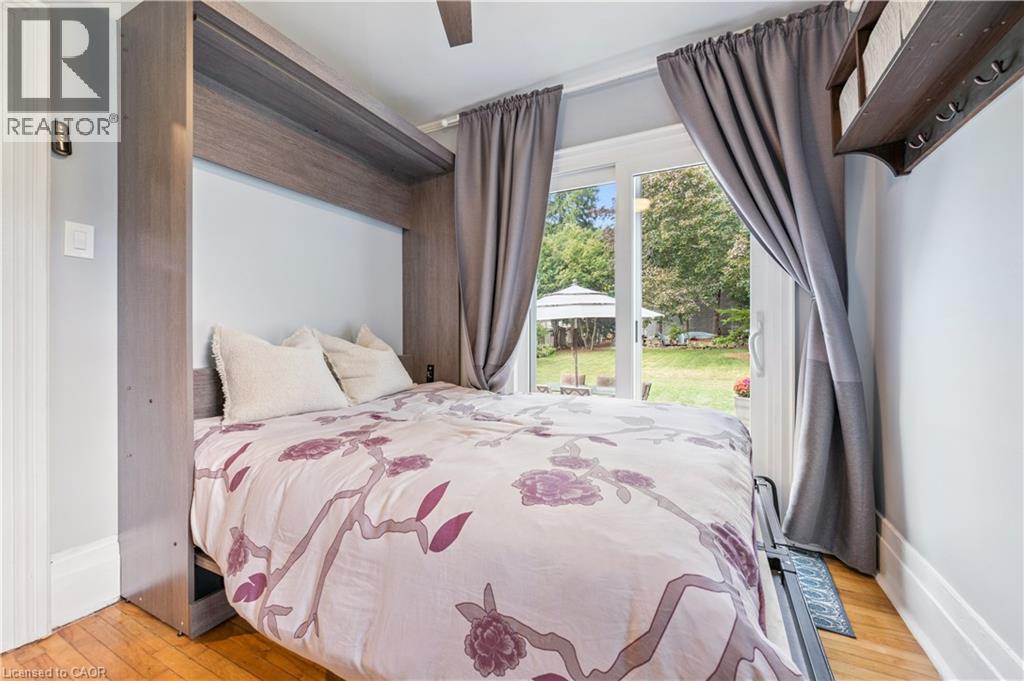 310 Kitchener Road, Cambridge, ON - Indoor Photo Showing Bedroom