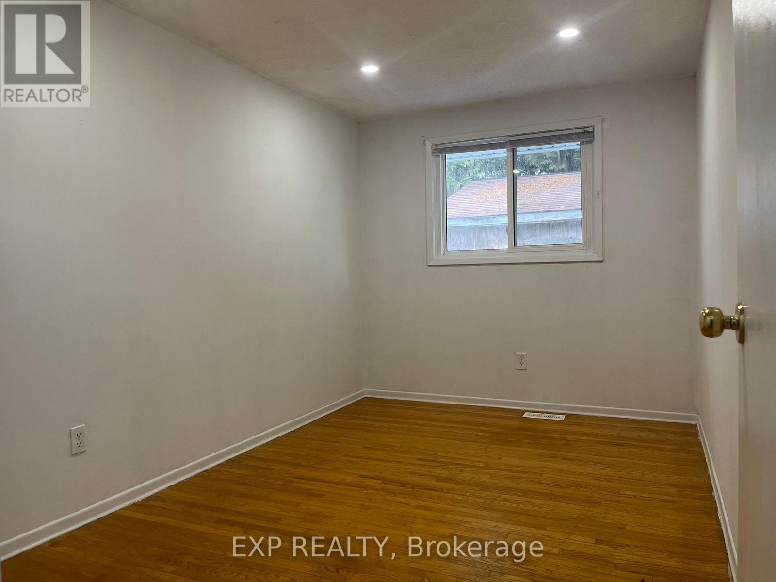 123 Greendale Crescent, Kitchener, ON - Indoor Photo Showing Other Room