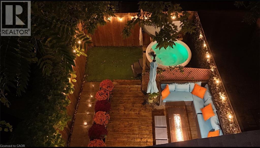 373 Emerald Street N, Hamilton, ON -