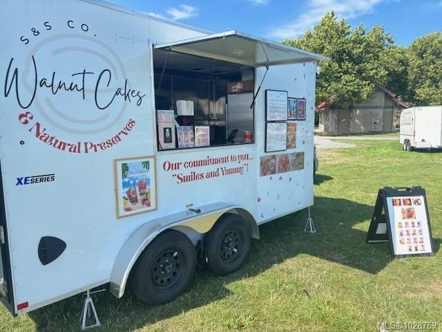 . Cls Ave, Saanich, BC