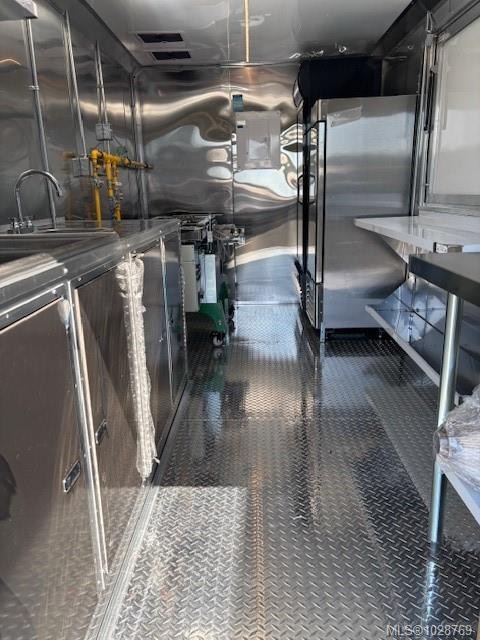 . Cls Ave, Saanich, BC