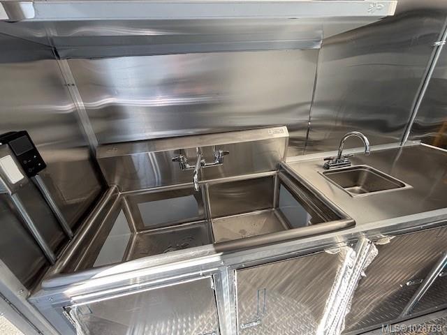 . Cls Ave, Saanich, BC