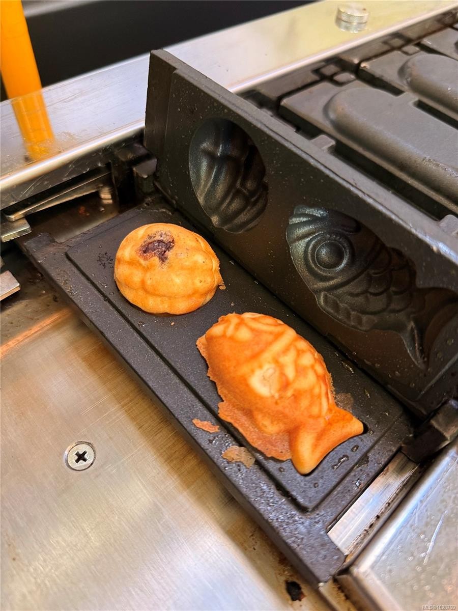 . Cls Ave, Saanich, BC