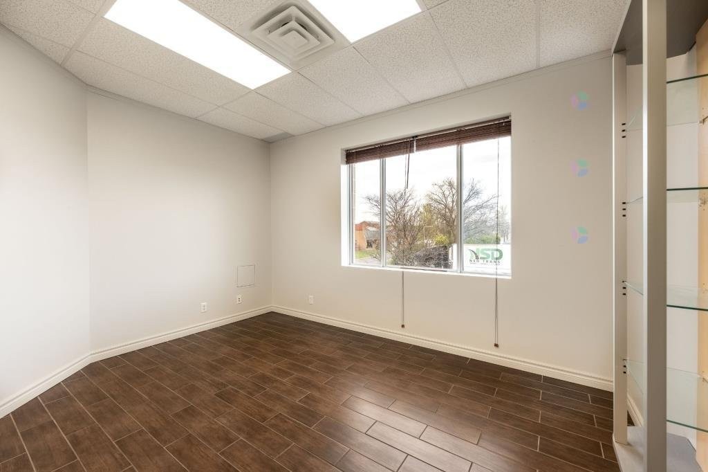 Bureau - 2041A Rue Léonard-De Vinci, Sainte-Julie, QC - Indoor Photo Showing Other Room