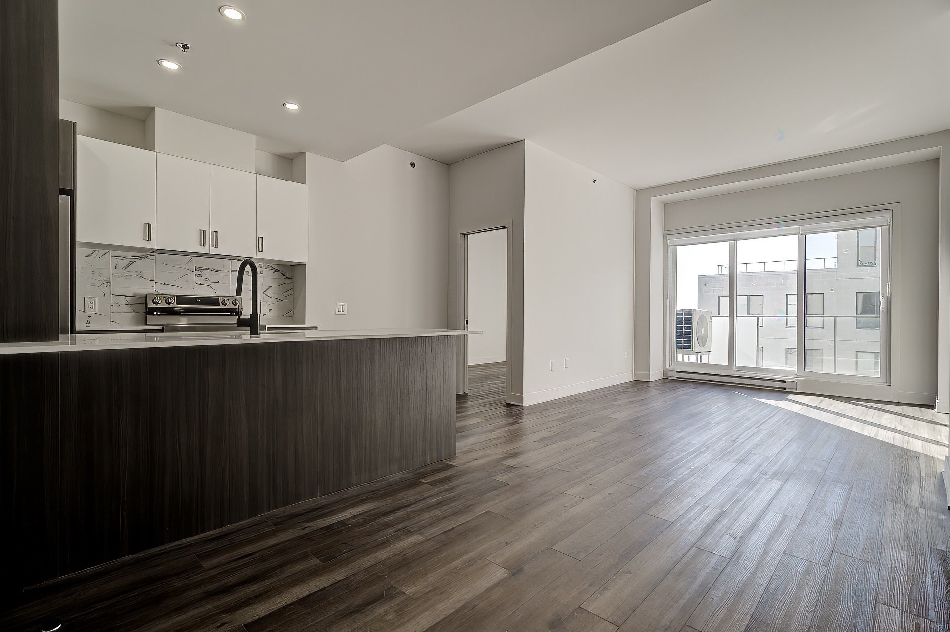 Kitchen - 510-2020 Rue Lucien-Thimens, Montréal (Saint-Laurent), QC - Indoor Photo Showing Kitchen