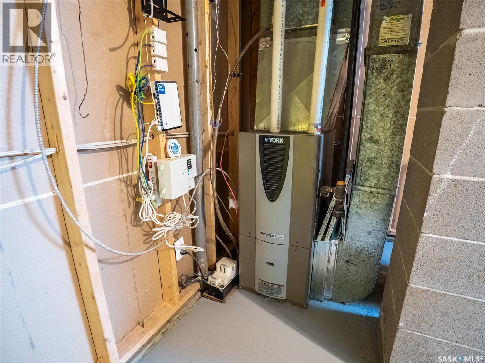 128 Mcdougall Crescent, Regina, SK - Indoor Photo Showing Basement