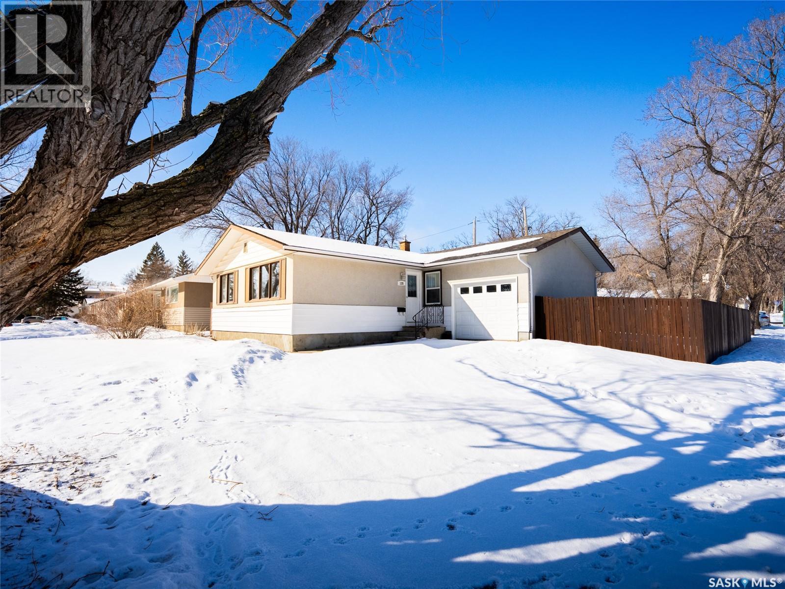 128 Mcdougall Crescent, Regina, SK - Outdoor