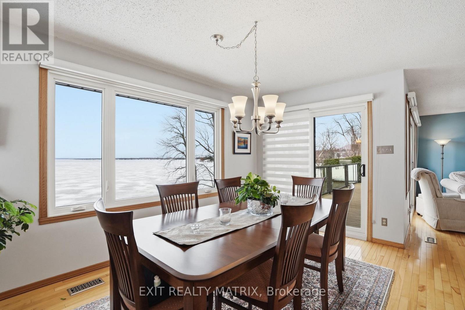 2176 Bay Road, Champlain, ON - Indoor Photo Showing Dining Room