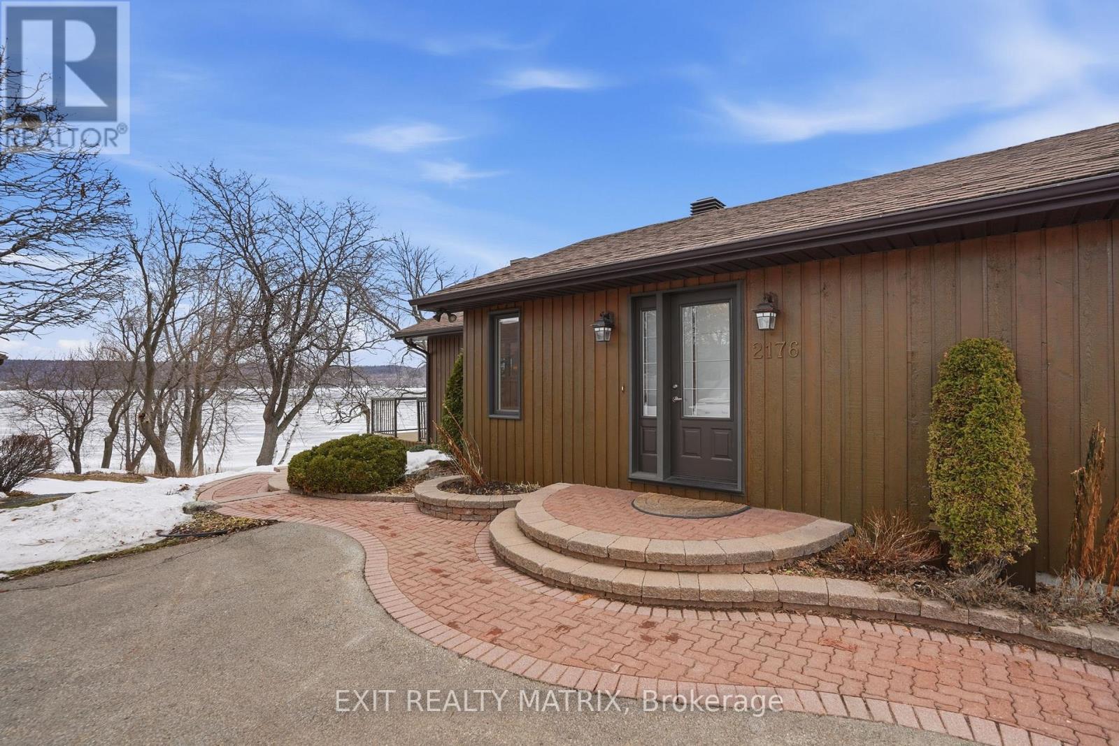 2176 Bay Road, Champlain, ON - Outdoor