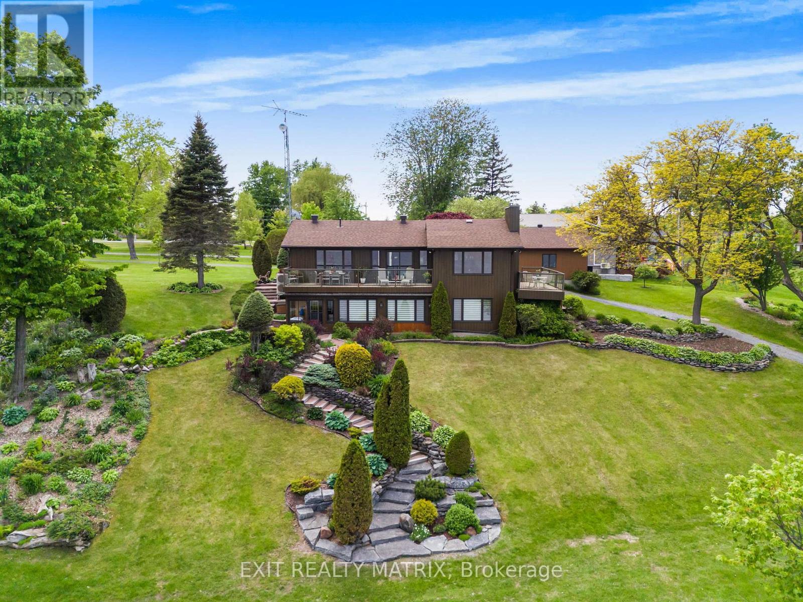2176 Bay Road, Champlain, ON - Outdoor
