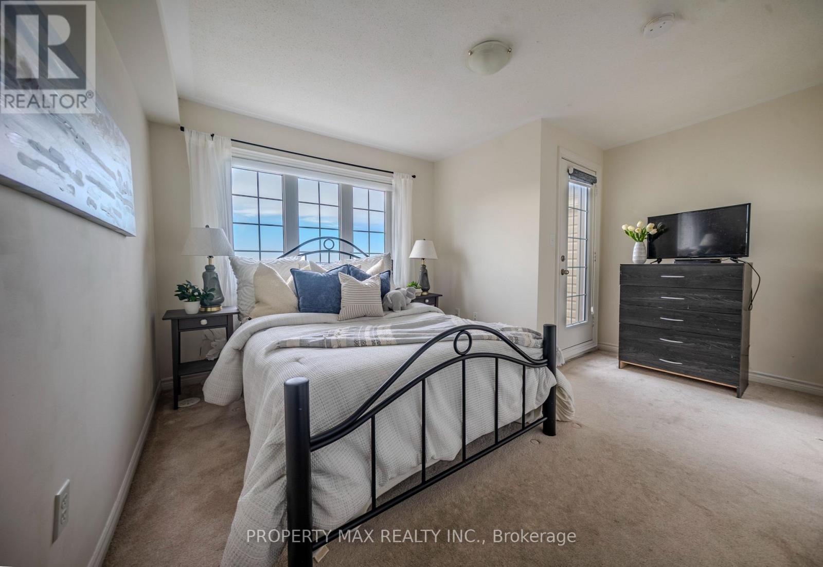 2589 Bromus Path, Oshawa, ON - Indoor Photo Showing Bedroom