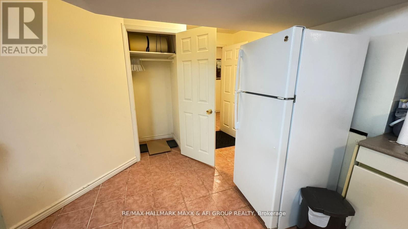 Basement - 316 Valleymede Drive, Richmond Hill, ON - Indoor Photo Showing Other Room
