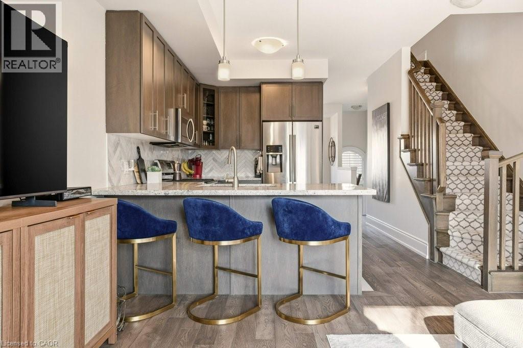 4174 Galileo Common, Burlington, ON - Indoor Photo Showing Kitchen With Stainless Steel Kitchen With Upgraded Kitchen