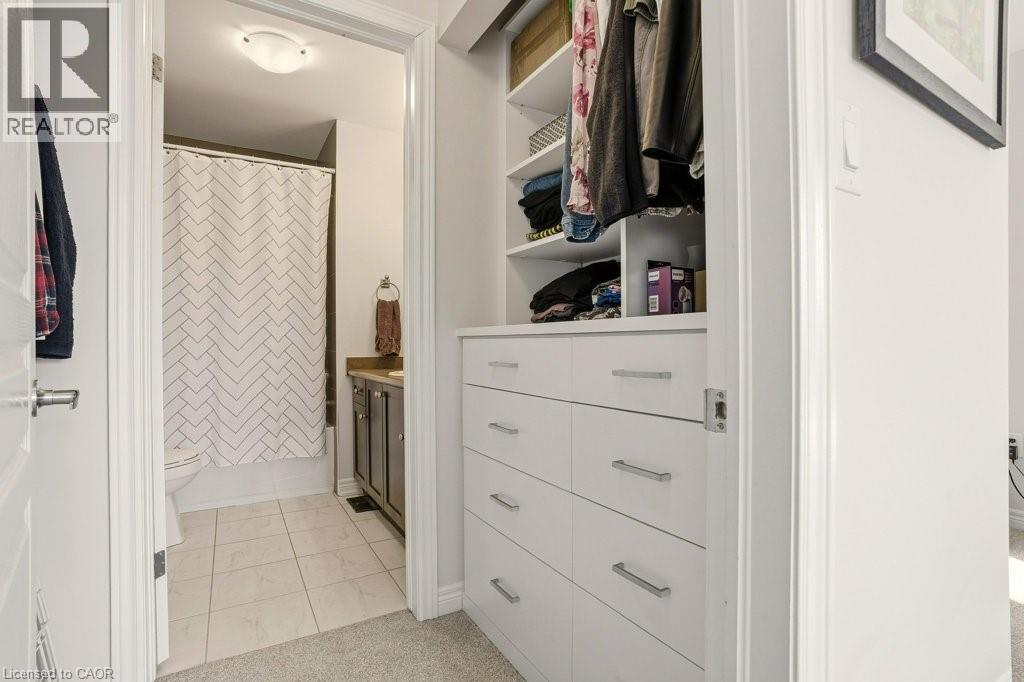 4174 Galileo Common, Burlington, ON - Indoor