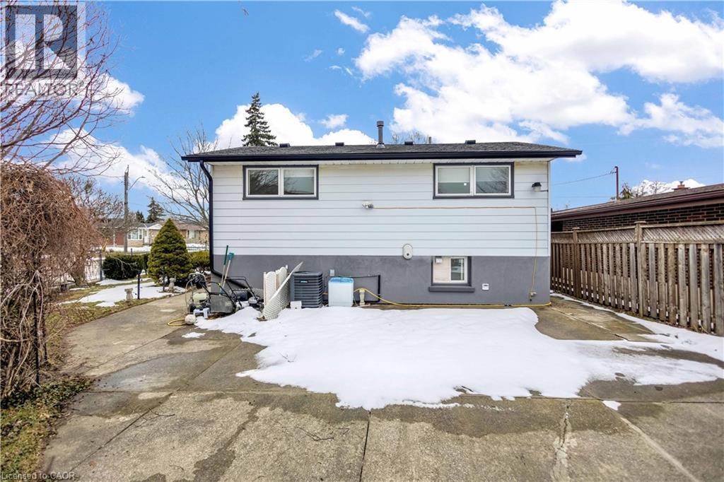 85 Ranchdale Drive, Hamilton, ON - Outdoor