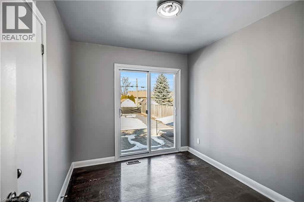 146 West 25Th Street, Hamilton, ON - Indoor Photo Showing Other Room