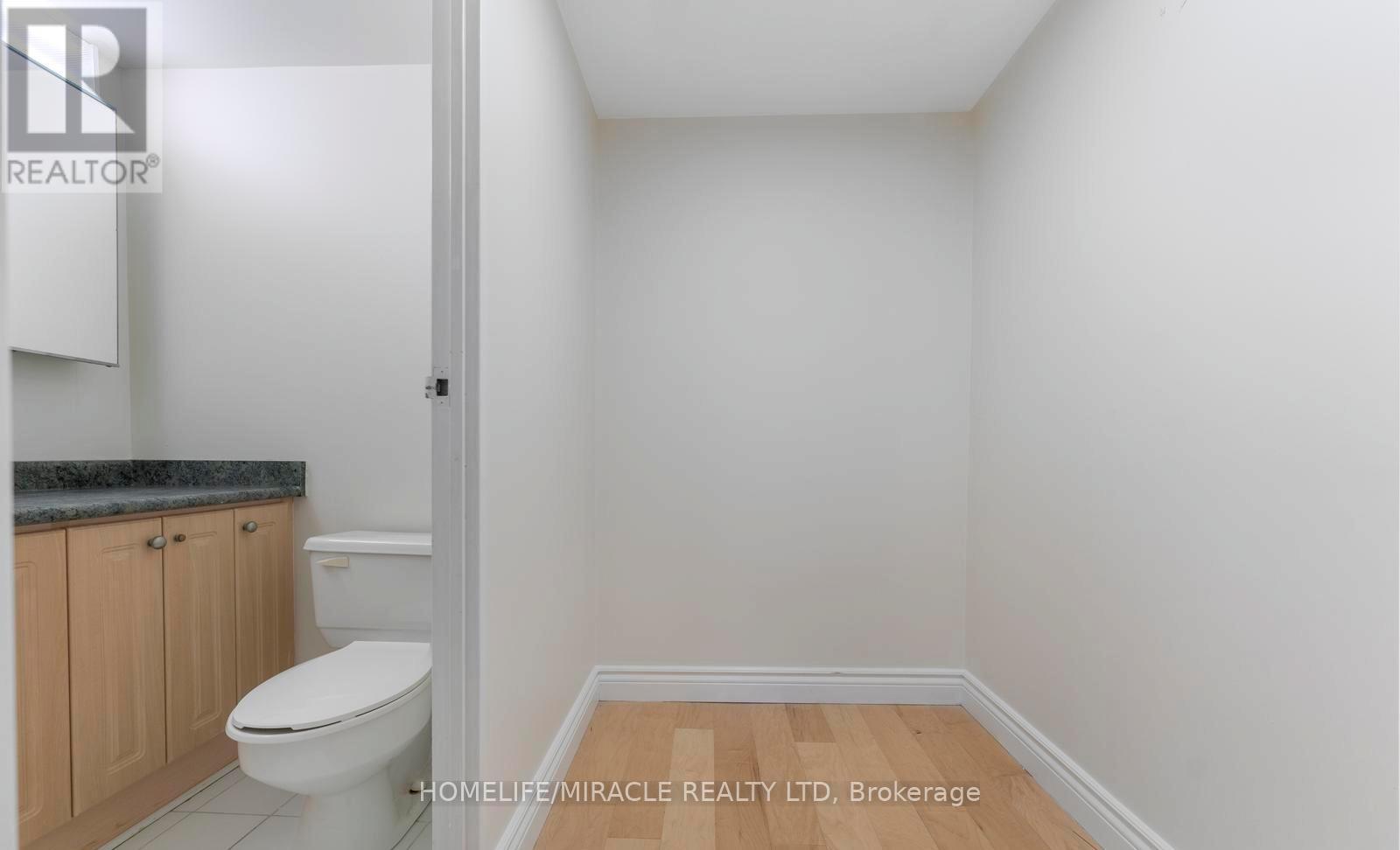 202 - 3700 Kaneff Crescent, Mississauga, ON - Indoor Photo Showing Other Room