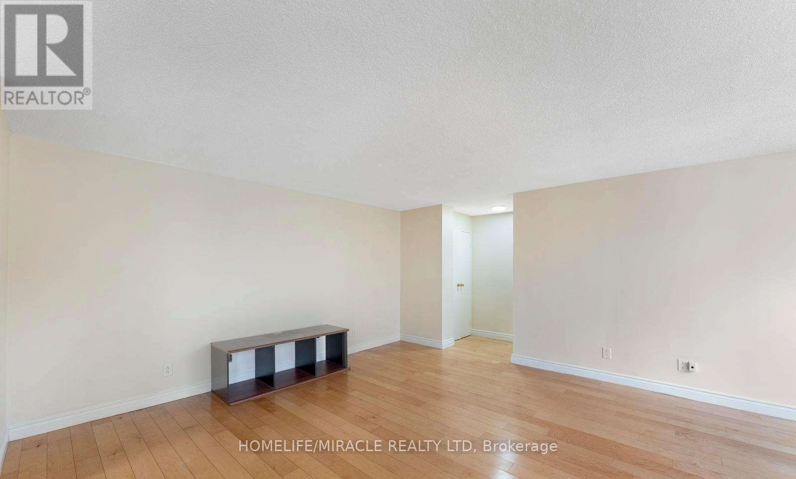 202 - 3700 Kaneff Crescent, Mississauga, ON - Indoor Photo Showing Other Room