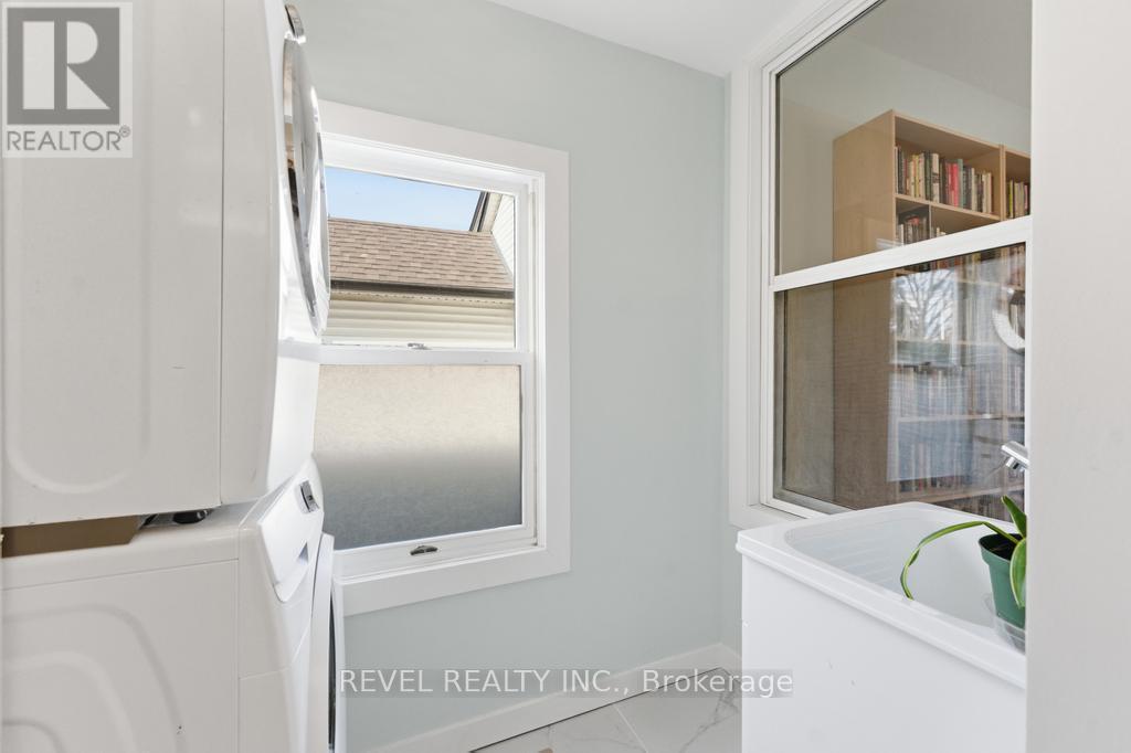 176 Wood Street E, Hamilton, ON