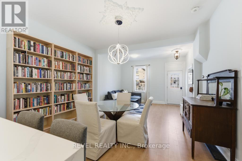 176 Wood Street E, Hamilton, ON