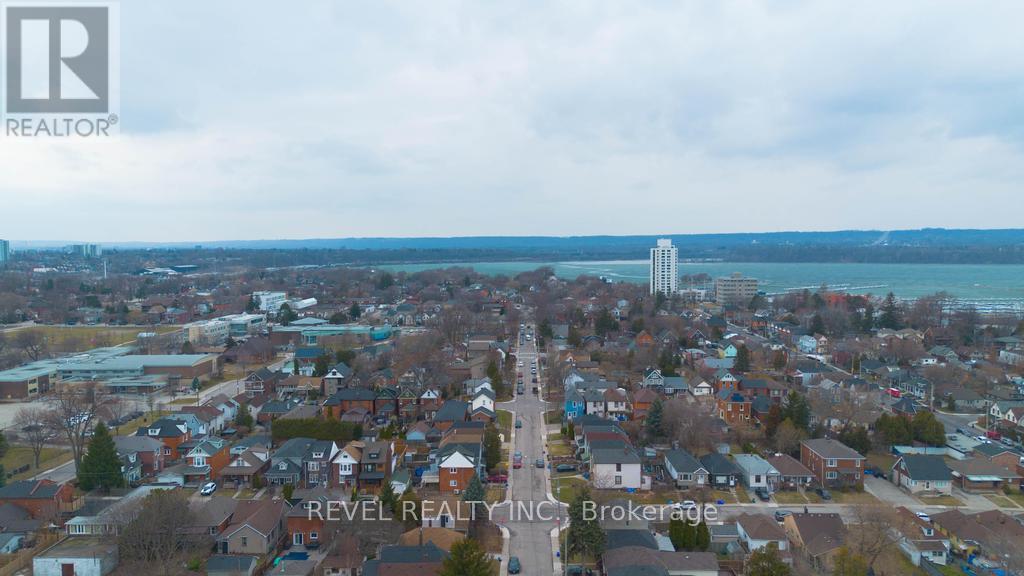 176 Wood Street E, Hamilton, ON