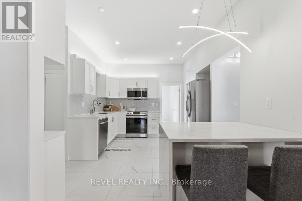 176 Wood Street E, Hamilton, ON