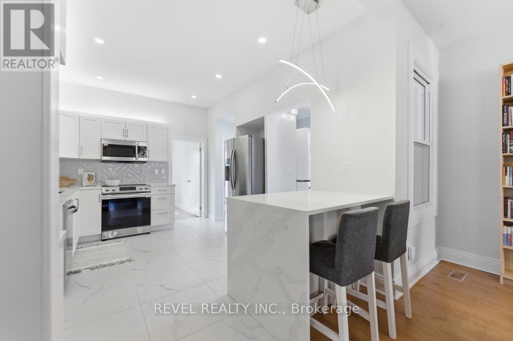 176 Wood Street E, Hamilton, ON