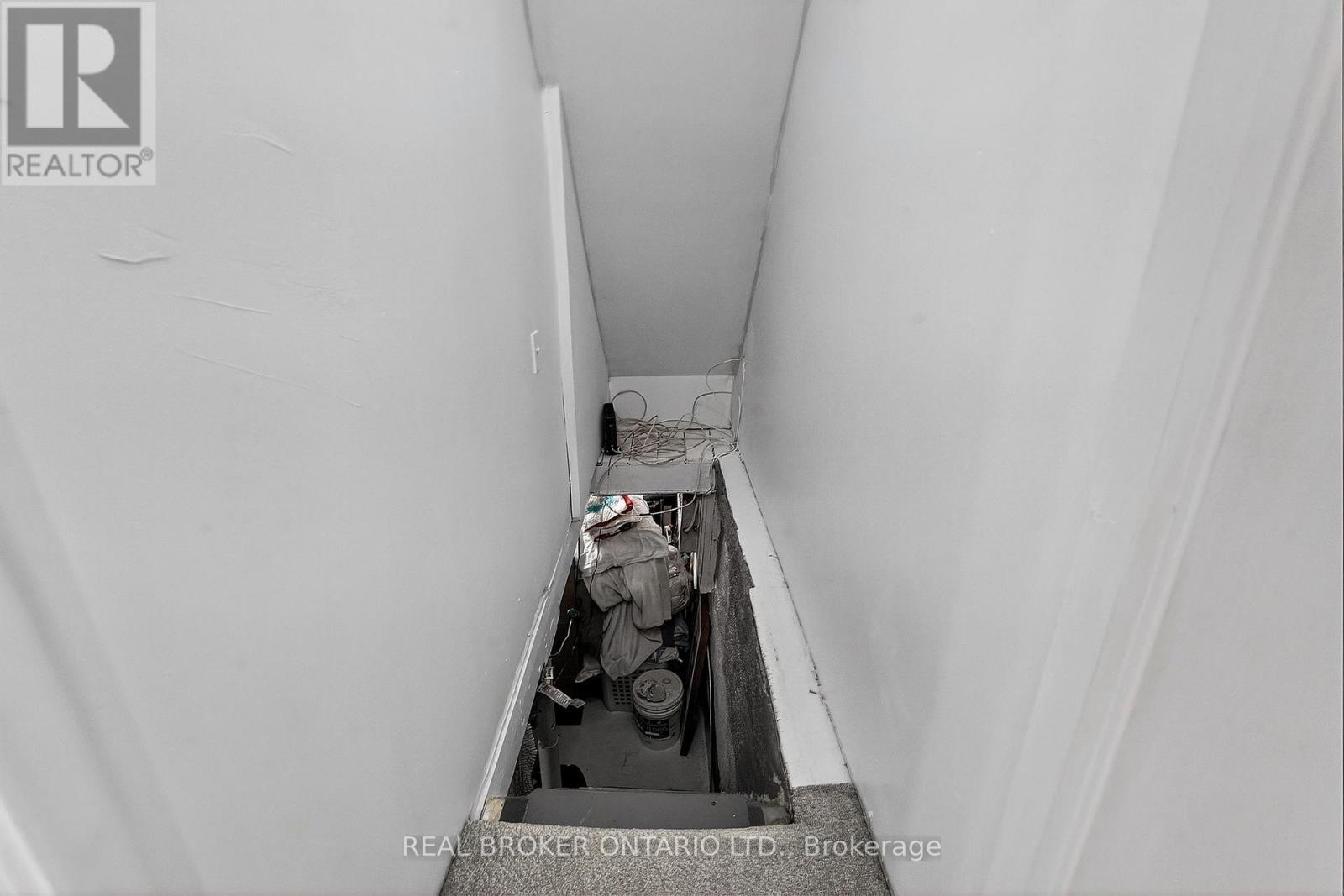 3 Beatty Avenue, Hamilton, ON - Indoor