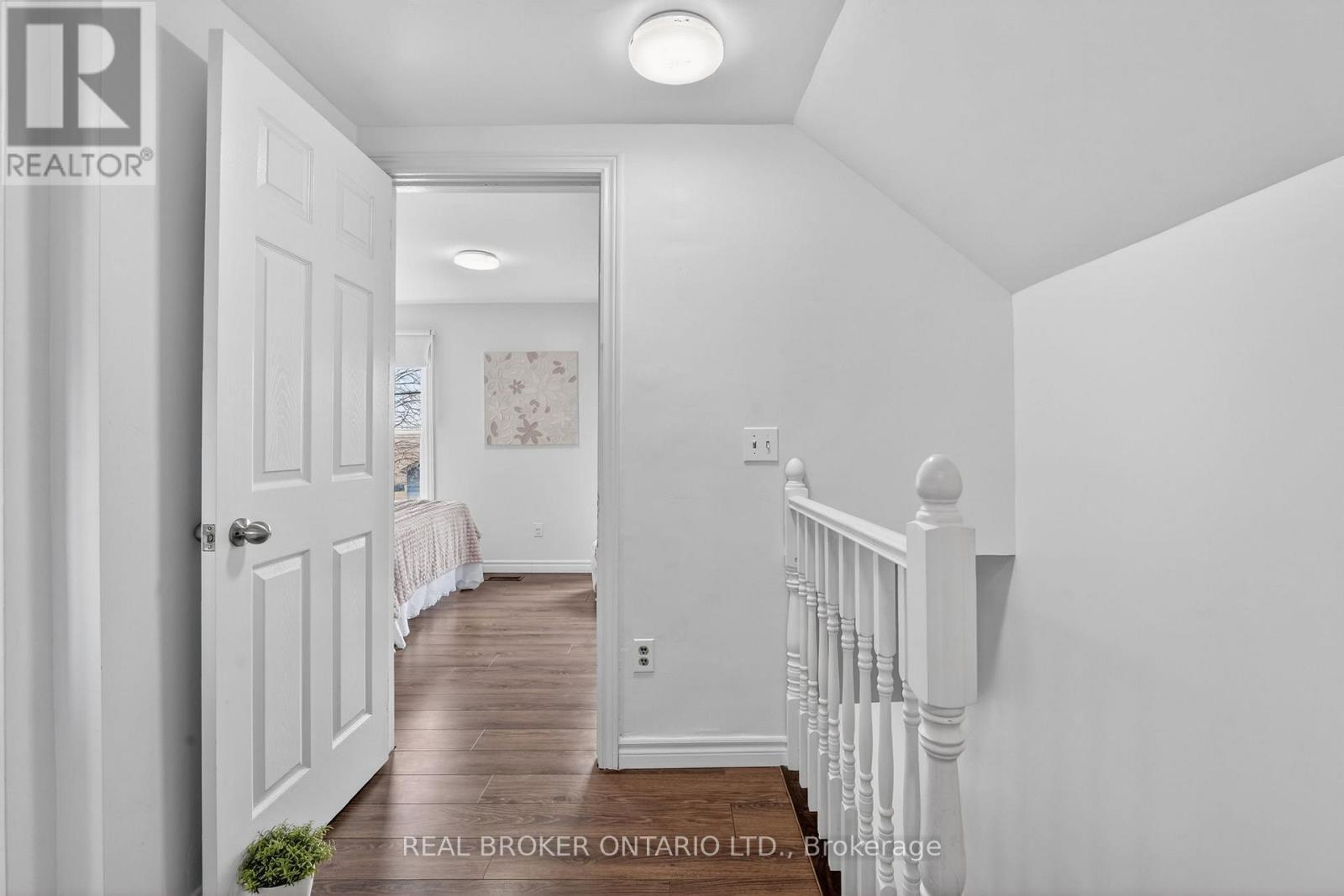 3 Beatty Avenue, Hamilton, ON - Indoor Photo Showing Other Room