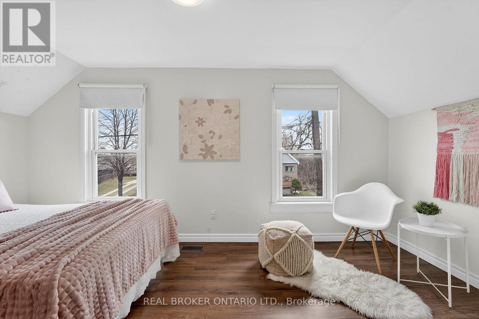 3 Beatty Avenue, Hamilton, ON - Indoor Photo Showing Bedroom