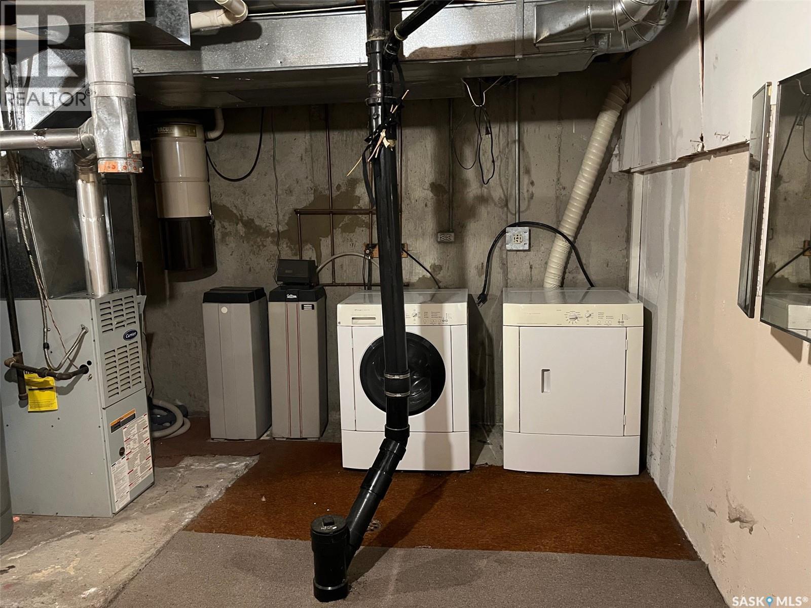 67 Killarney Way, Regina, SK - Indoor Photo Showing Basement