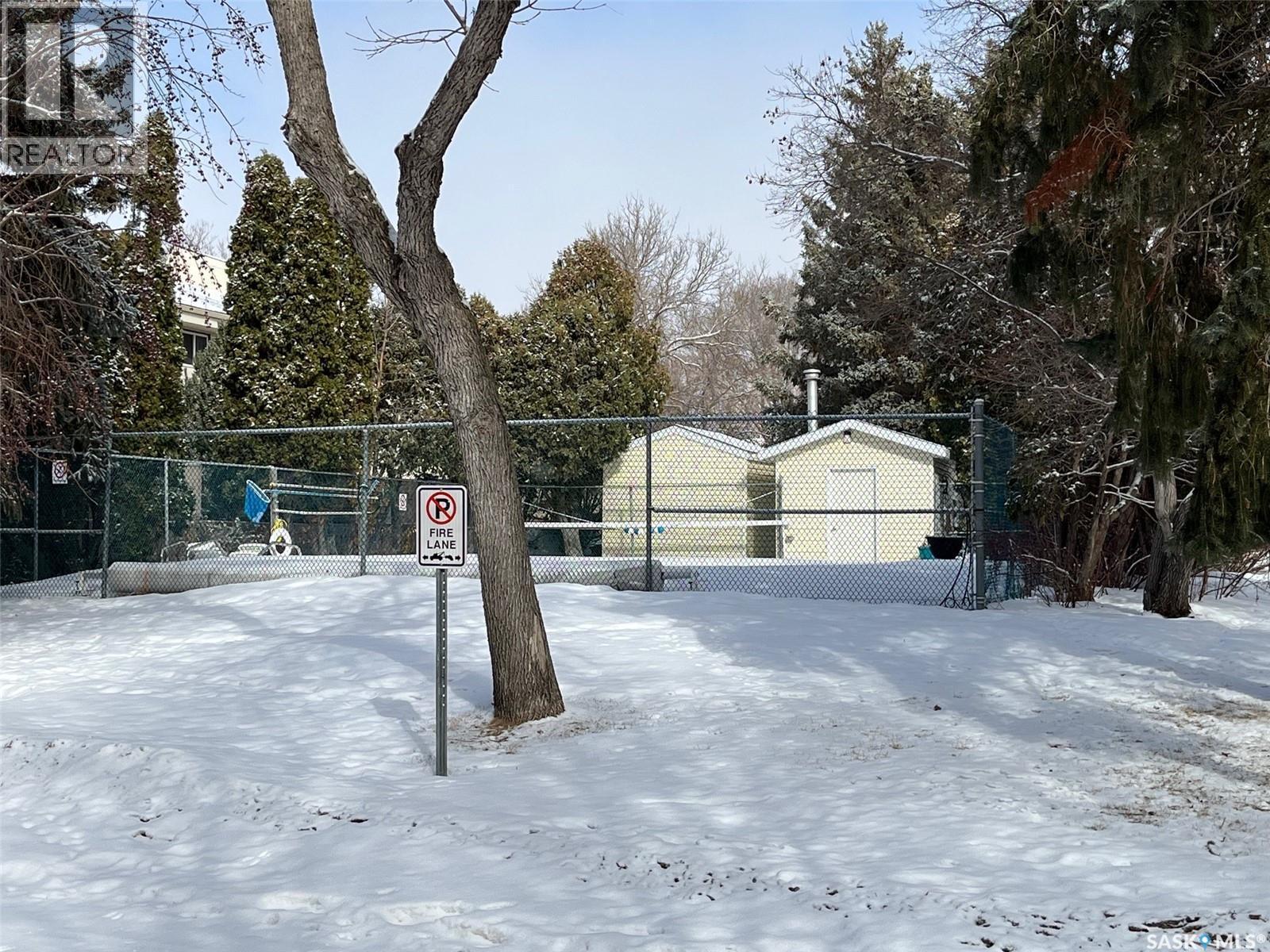 67 Killarney Way, Regina, SK - Outdoor