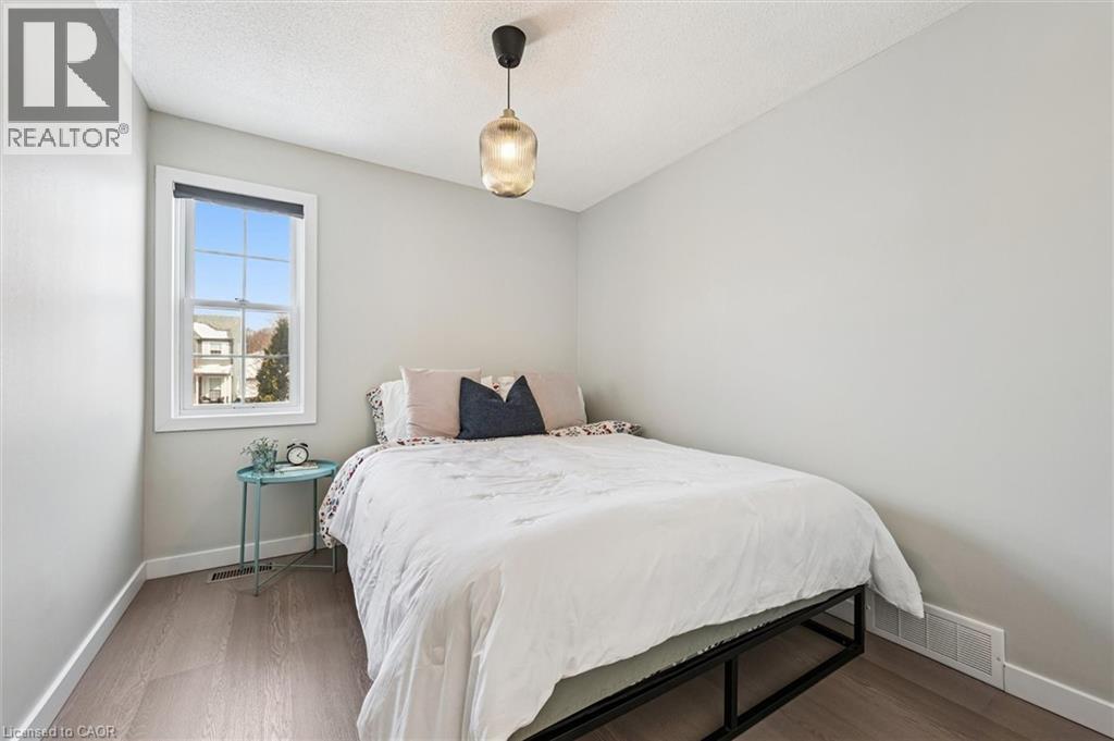 707 Jacob Lane, Waterloo, ON - Indoor Photo Showing Bedroom