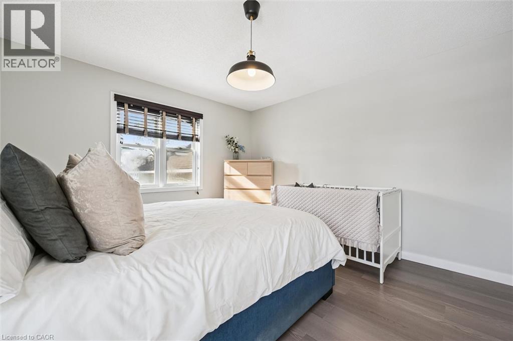 707 Jacob Lane, Waterloo, ON - Indoor Photo Showing Bedroom