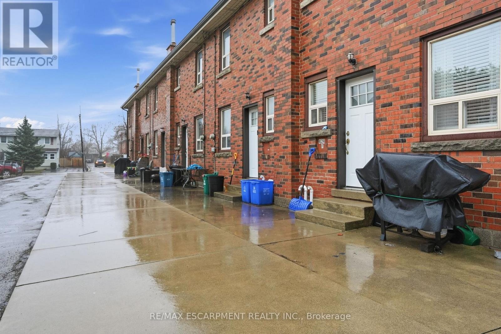 424 East 42Nd Street, Hamilton, ON - Outdoor