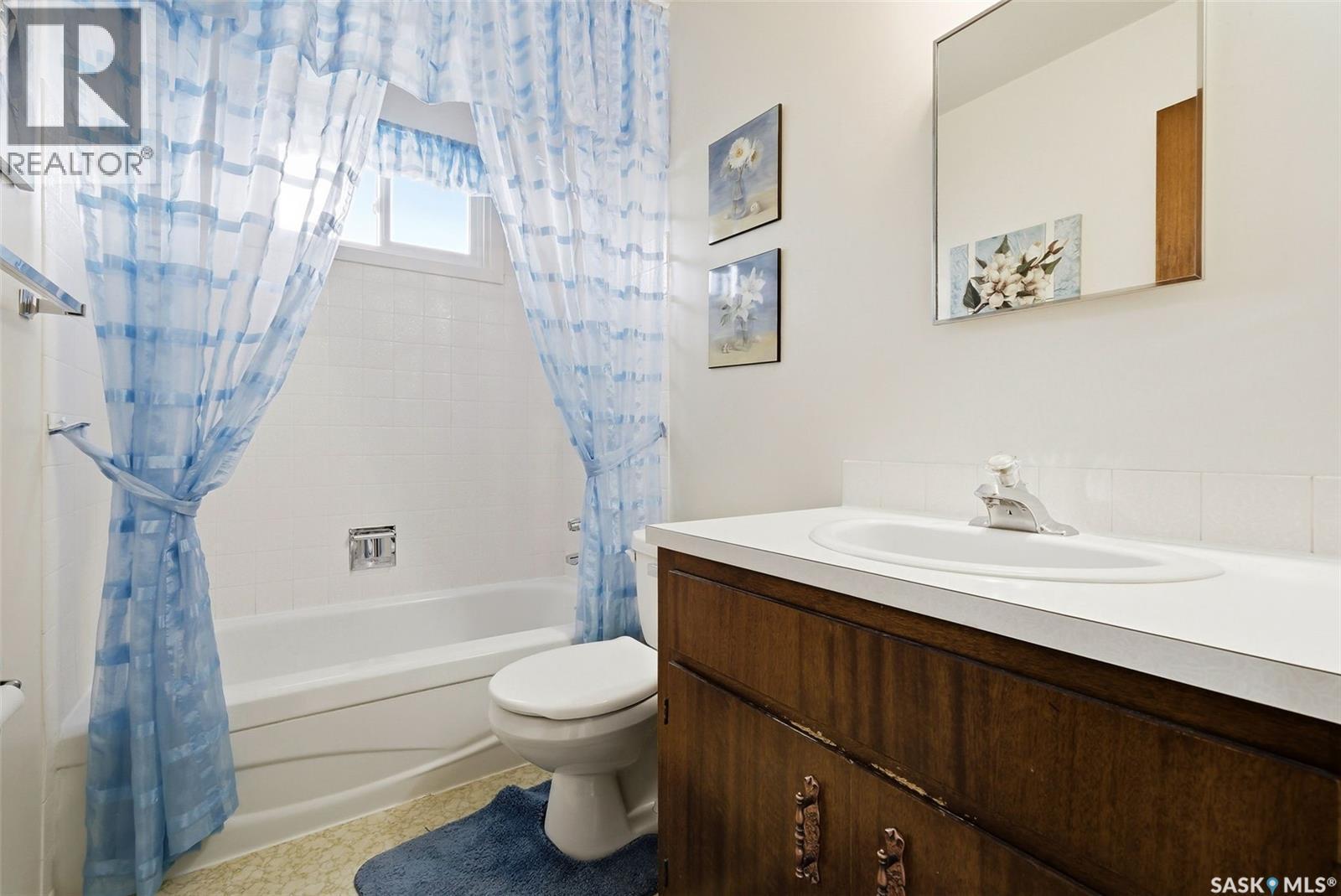 191 Elmview Road, Regina, SK - Indoor Photo Showing Bathroom