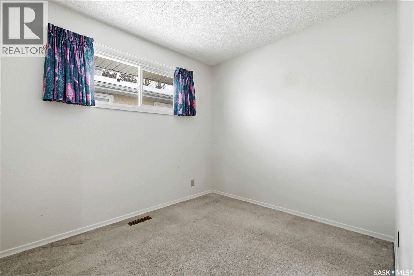 191 Elmview Road, Regina, SK - Indoor Photo Showing Other Room