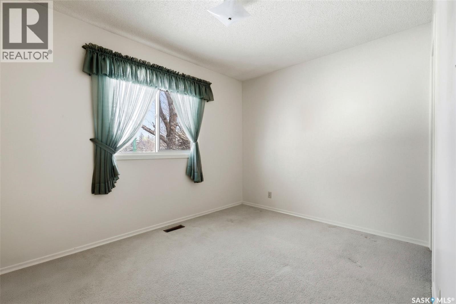 191 Elmview Road, Regina, SK - Indoor Photo Showing Other Room