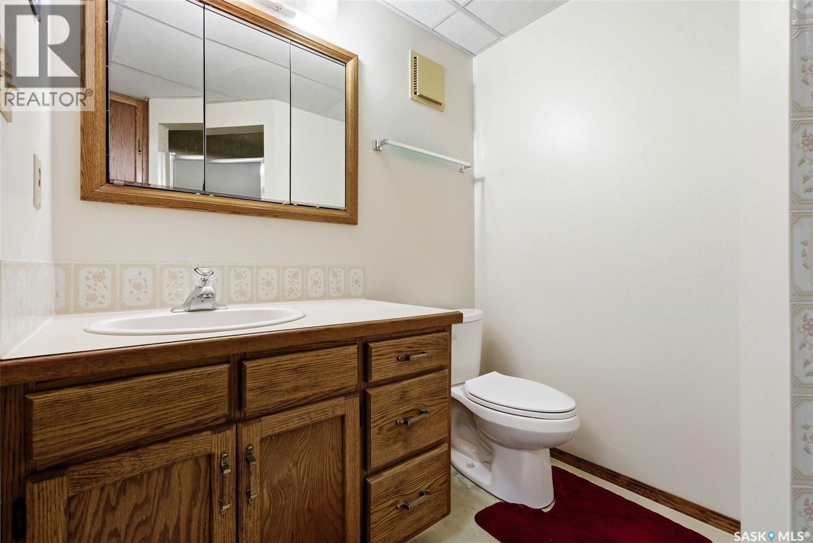 191 Elmview Road, Regina, SK - Indoor Photo Showing Bathroom