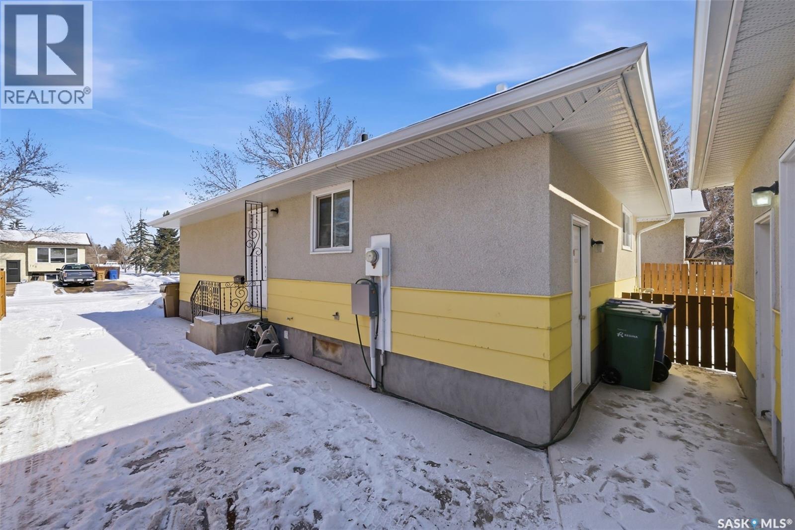191 Elmview Road, Regina, SK - Outdoor With Exterior