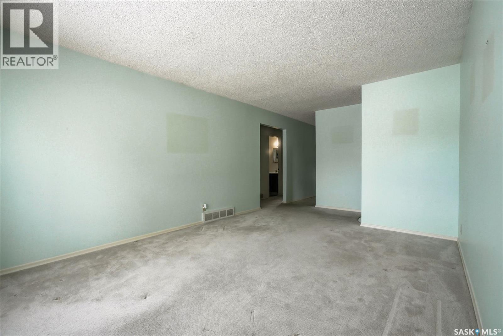 191 Elmview Road, Regina, SK - Indoor Photo Showing Other Room