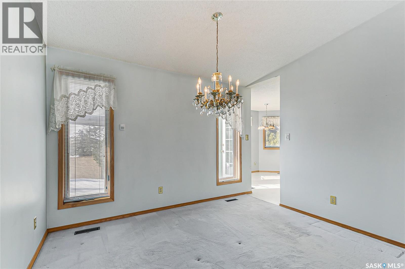 1328 Benjamin Crescent N, Regina, SK - Indoor Photo Showing Other Room