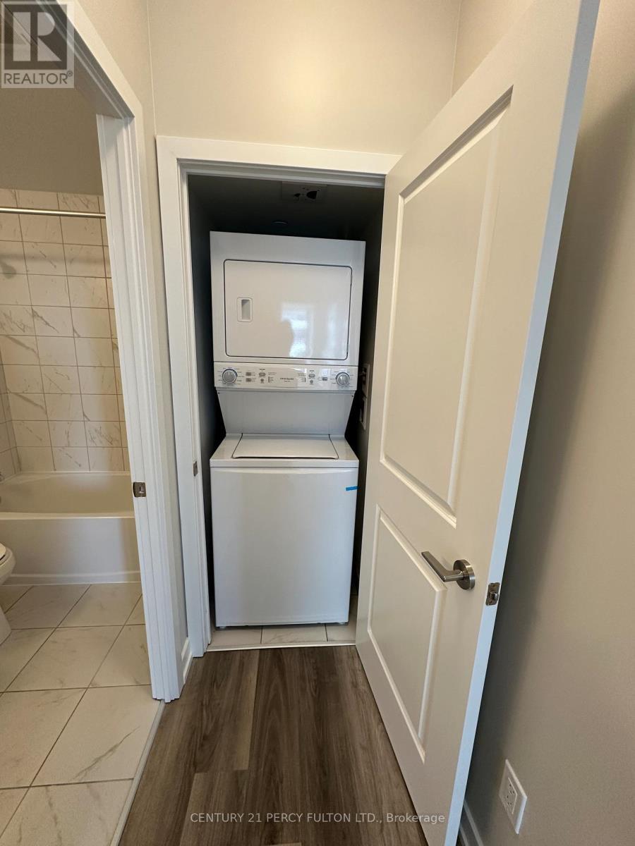 1706 - 1435 Celebration Drive, Pickering, ON - Indoor Photo Showing Laundry Room