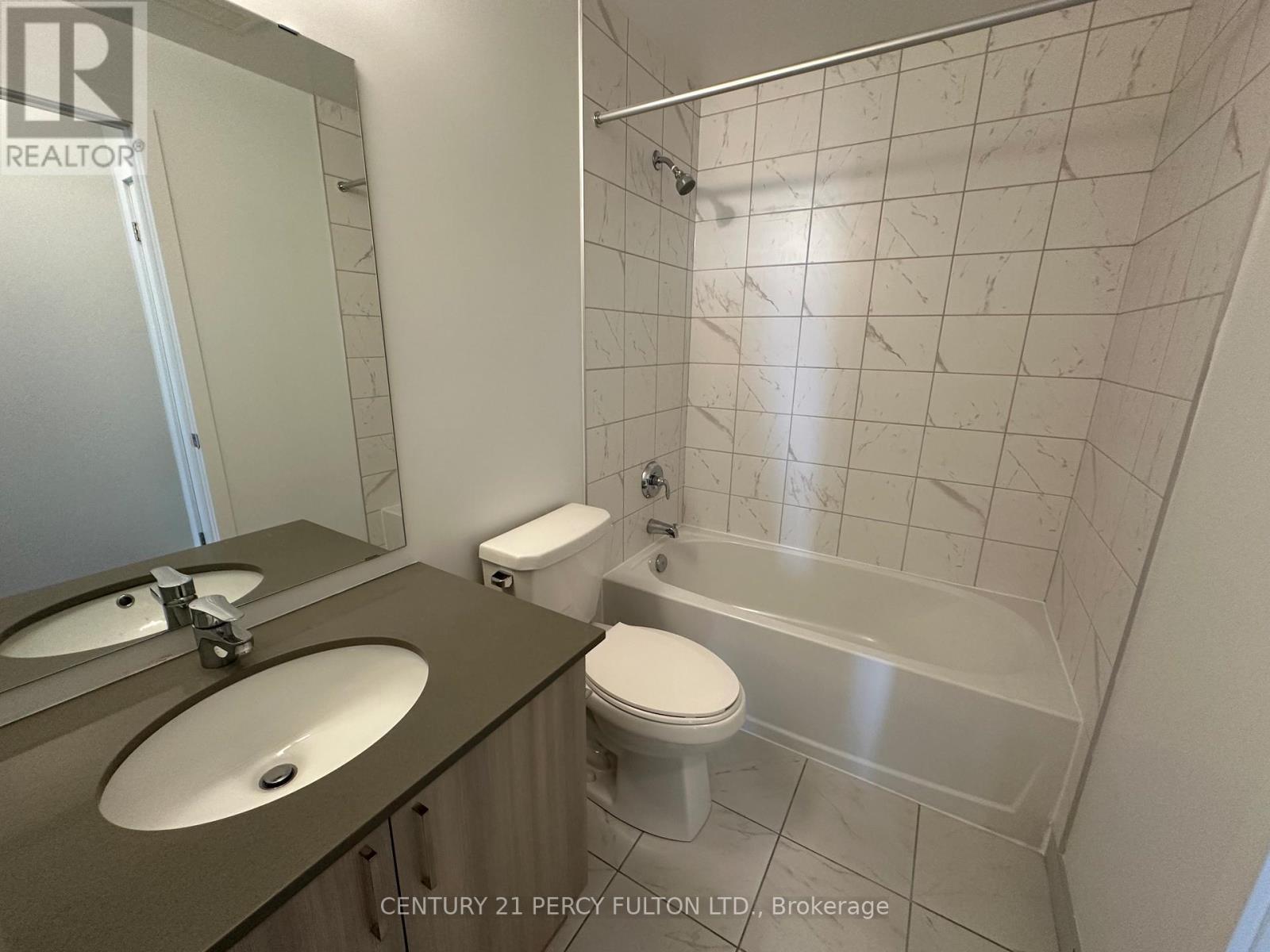 1706 - 1435 Celebration Drive, Pickering, ON - Indoor Photo Showing Bathroom
