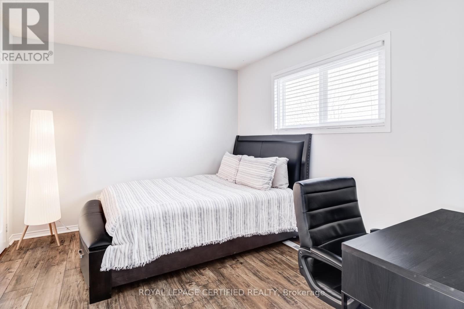 2197 Oakridge Crescent, Burlington, ON - Indoor Photo Showing Bedroom