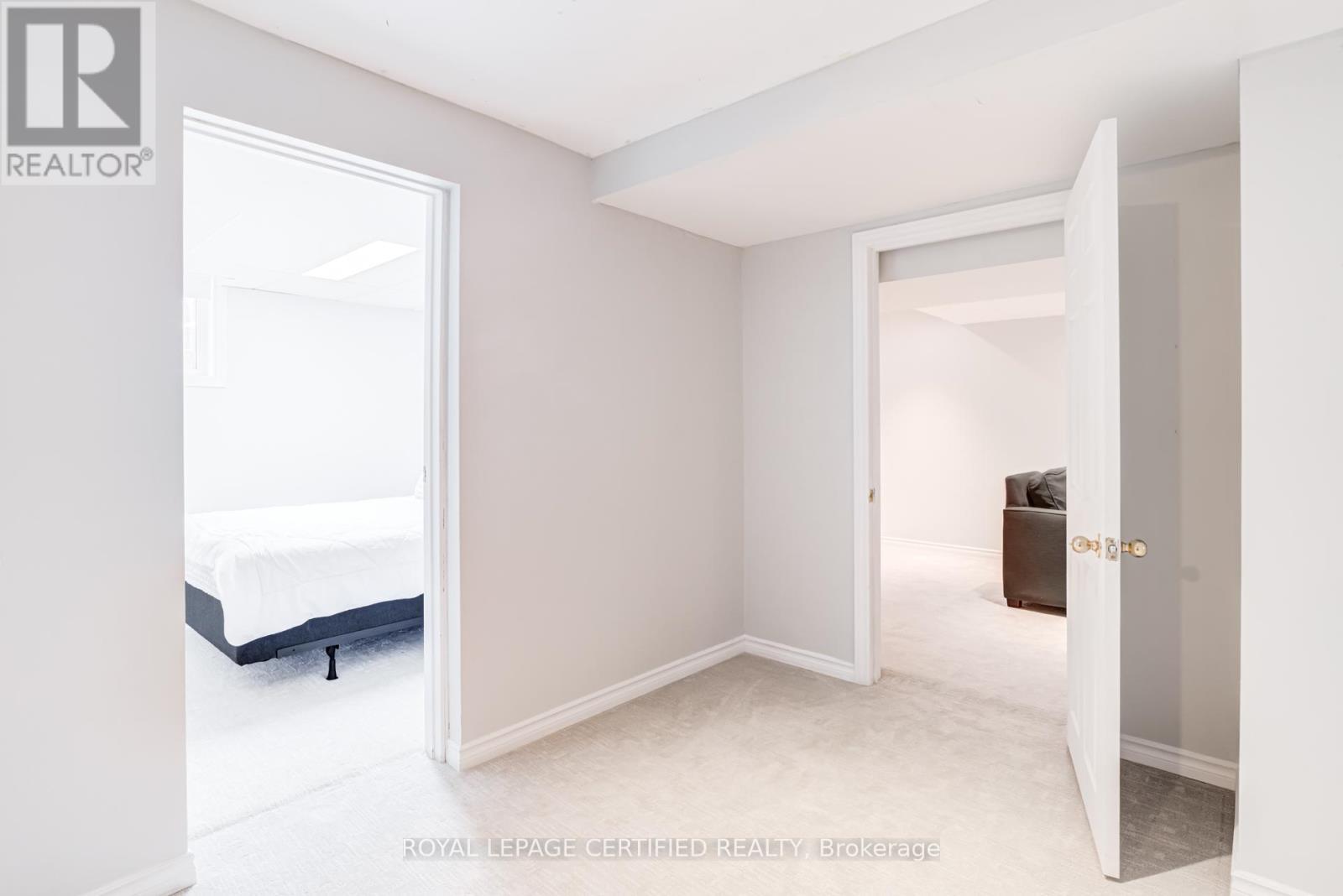 2197 Oakridge Crescent, Burlington, ON - Indoor