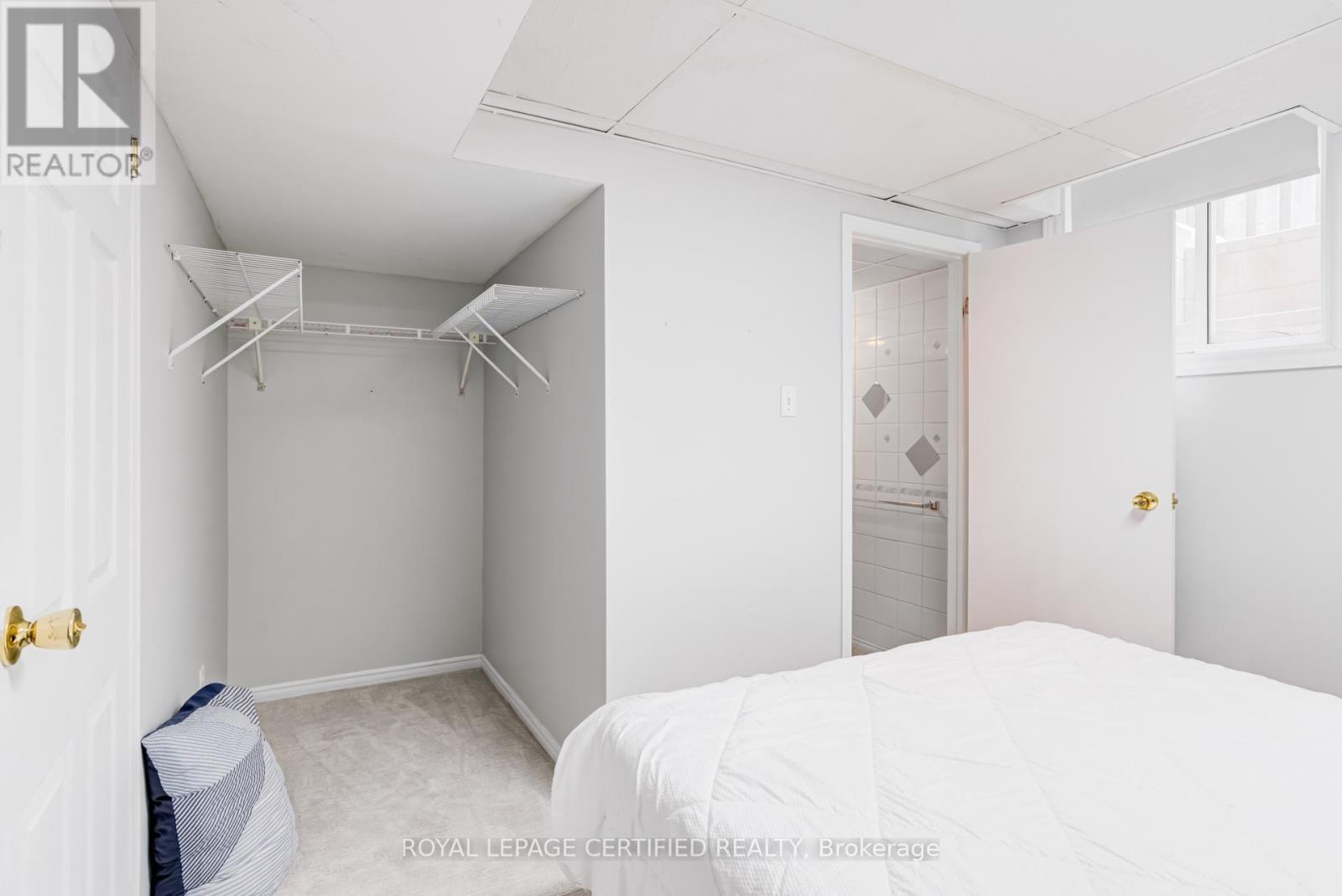 2197 Oakridge Crescent, Burlington, ON - Indoor