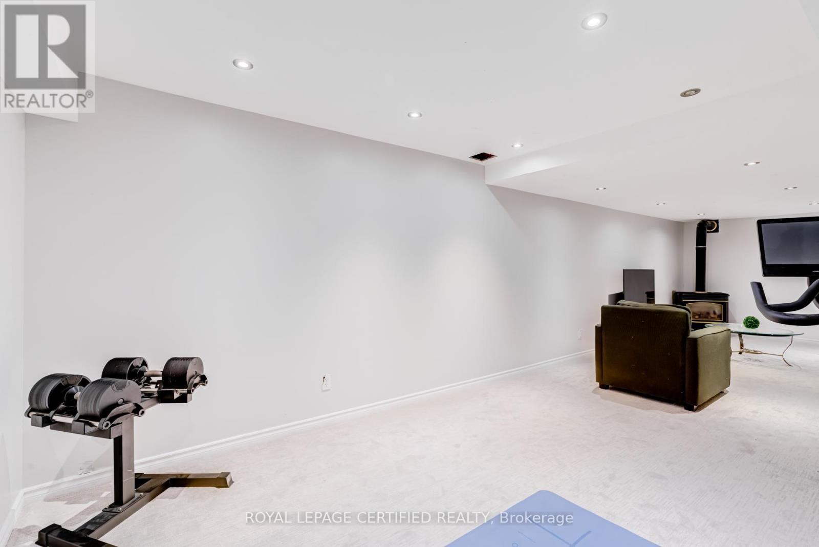 2197 Oakridge Crescent, Burlington, ON - Indoor