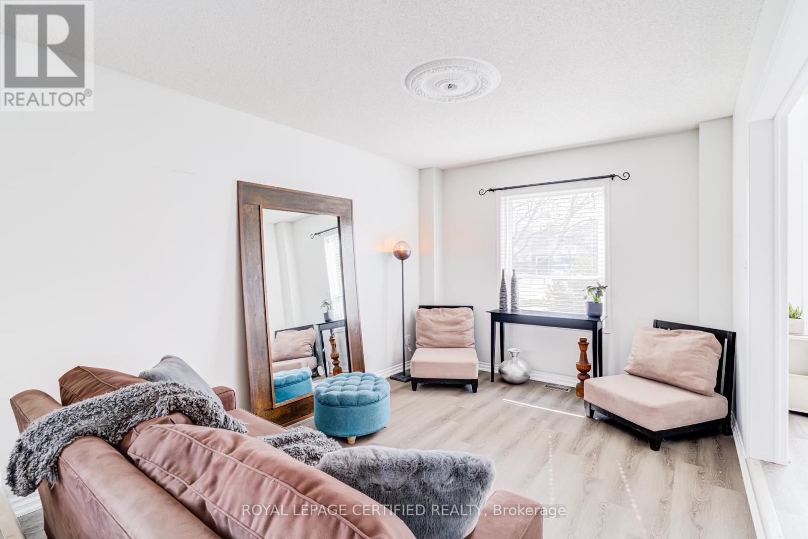 2197 Oakridge Crescent, Burlington, ON - Indoor